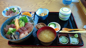 海鮮丼
